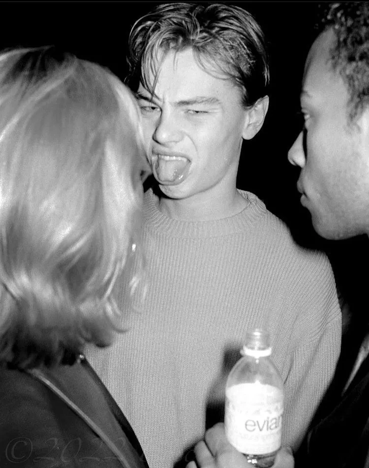 That moment of recognition: the pointing meme