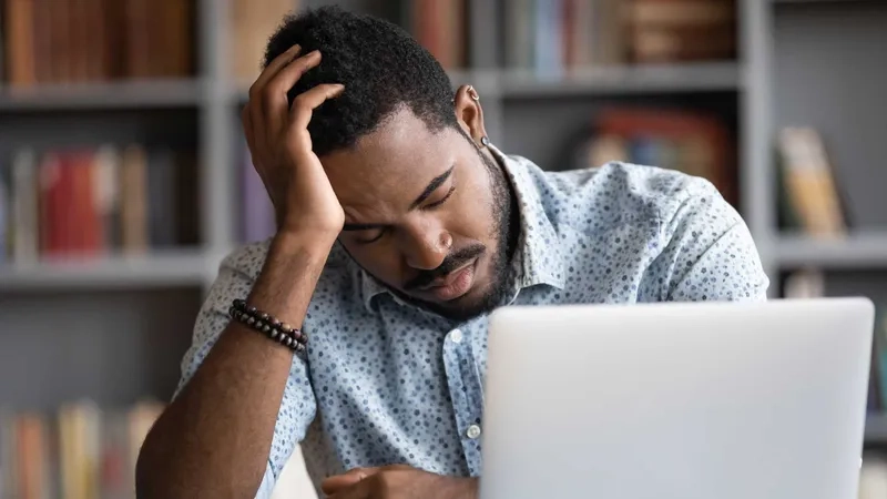 A diagram of the brain showing hypocretin loss