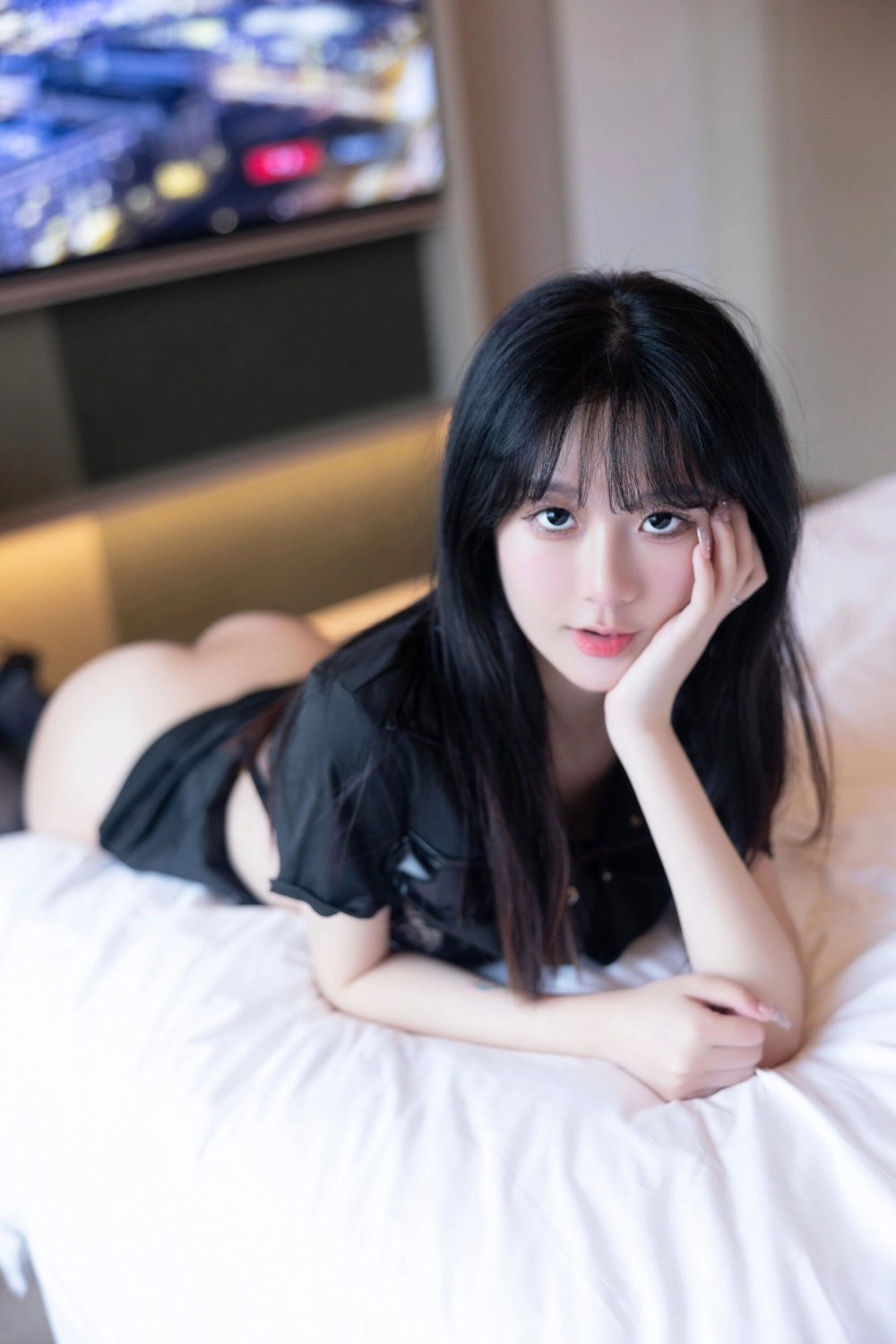 Perfect girl sex video radiates flawless skin and molten irresistible ecstasy